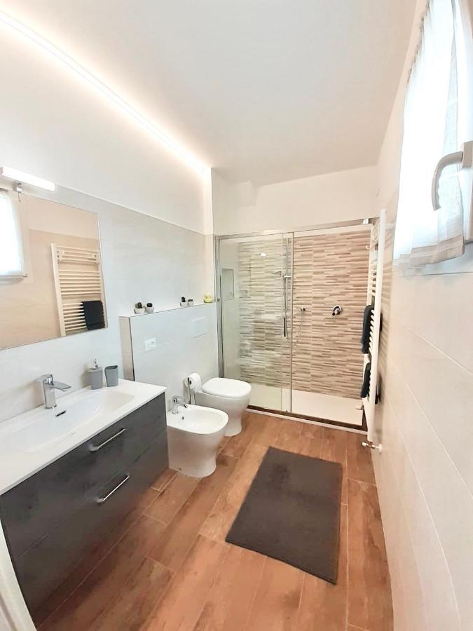 Casa Vacanze Con Vista Mare E Giardino - Amanecer Marzocca di Senigallia Exterior foto
